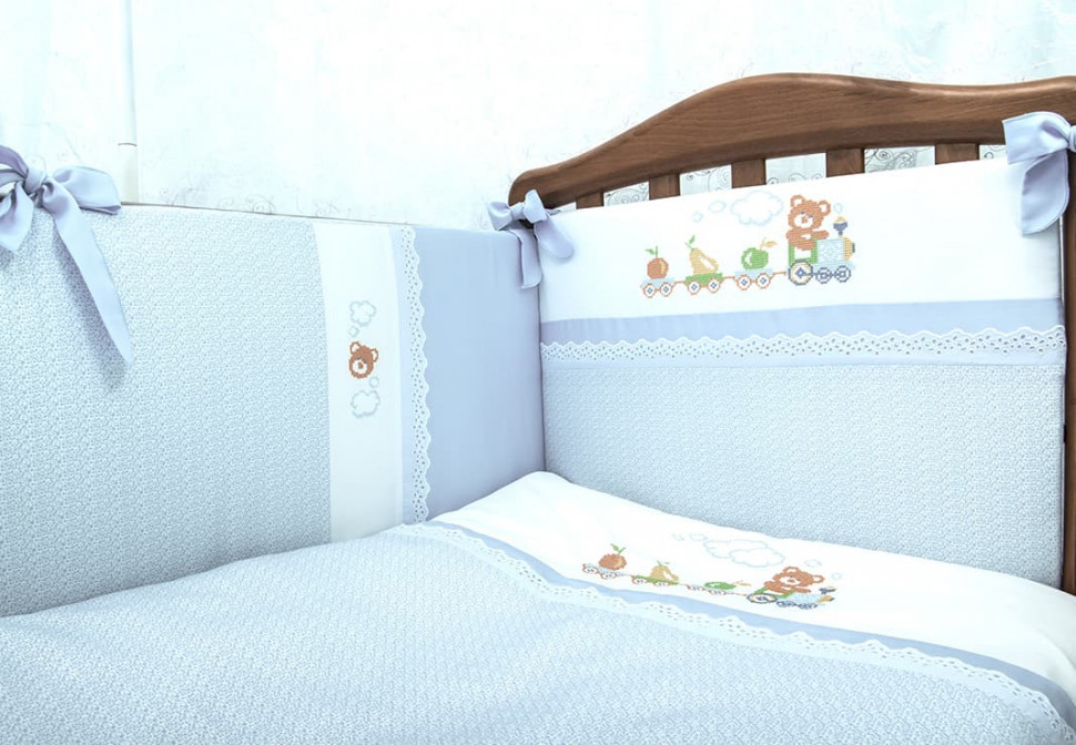 Борт в кроватку Сонный гномик Паровозик голубой